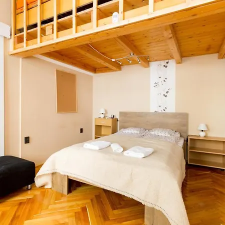 Appartamento Szentkiralyi 5 Basic 2 Bedrooms Budapest