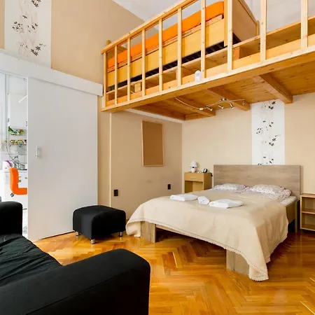 Szentkiralyi 5 Basic 2 Bedrooms Budapest