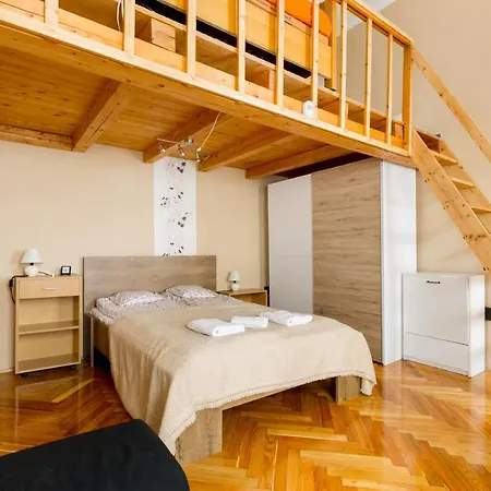 Apartment Szentkiralyi 5 Basic 2 Bedrooms Budapest